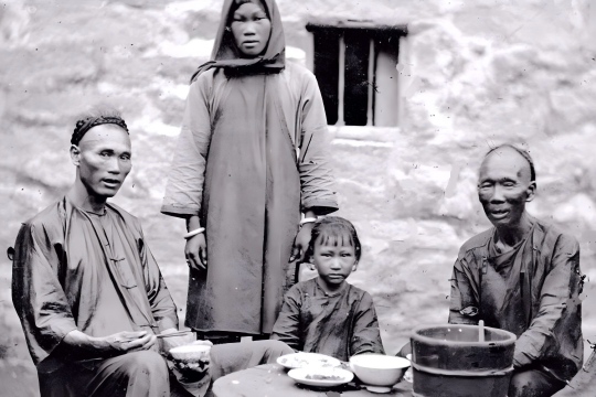 满清就是一个披着封建外衣的奴隶制殖民政权